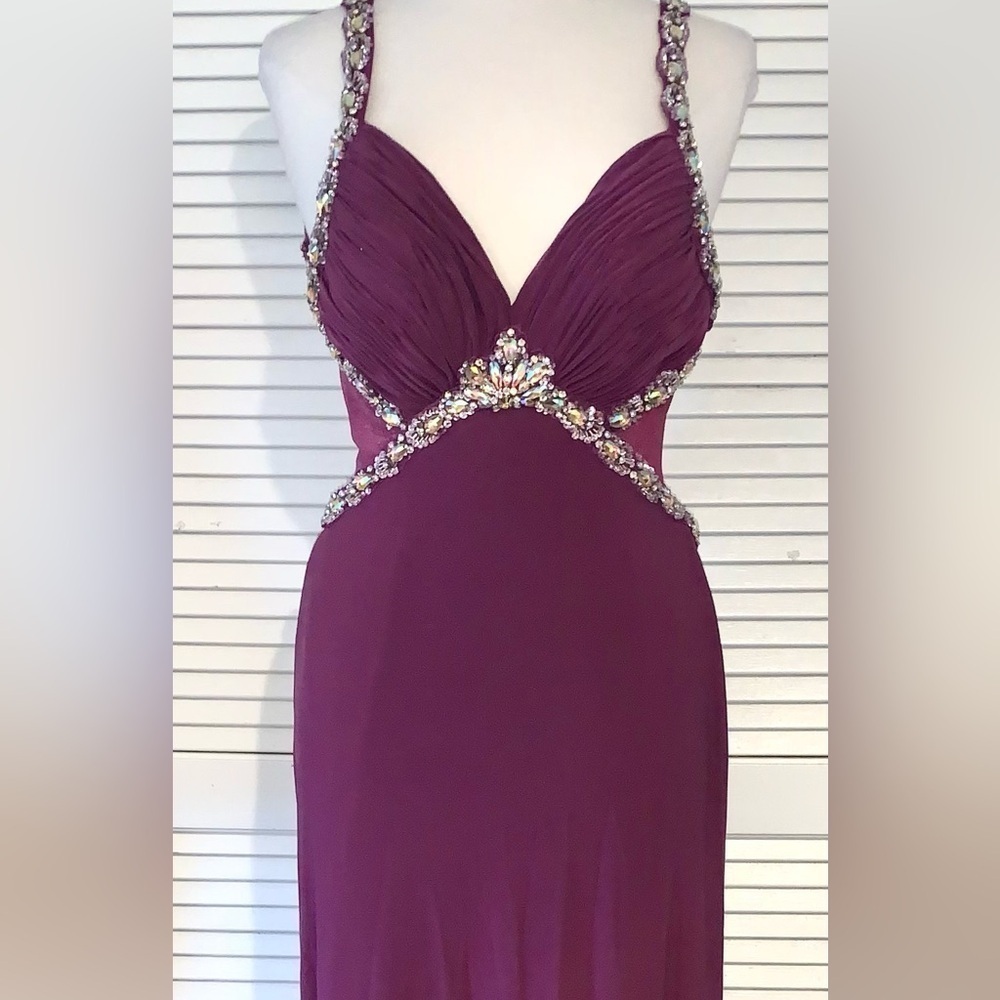 Tony Bowls Evening Gown Magenta with Rhinestones Size 4 - Picture 2 of 13